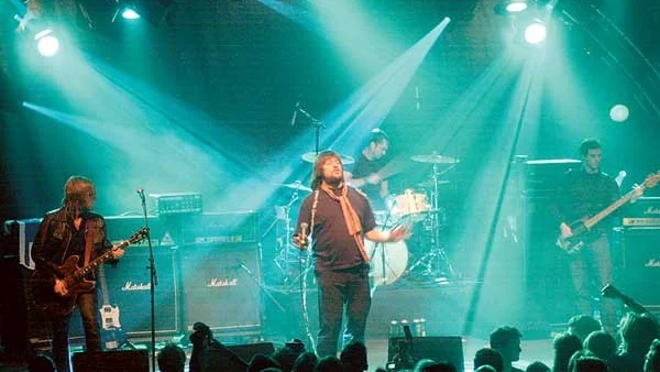 Ebbot i Soundtrack of our lives trivs i Hultsfred. Så pass att han nu samlat ihop sitt gamla band, Union Carbide Productions, för att spela på festivalen.