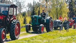 68 var anmälda till veteranbilsrallyt som ägde rum i helgen. Ett cirka 50-tal körde traktorer och några körde moped, motorcykel, lastbil och bil.