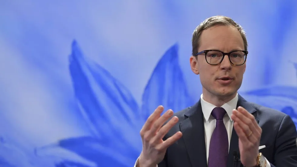 Mats Persson (L) vill reformera bidragssystemen så att det lönar sig bättre att arbeta.