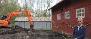 Stallbygget har startat i Överum