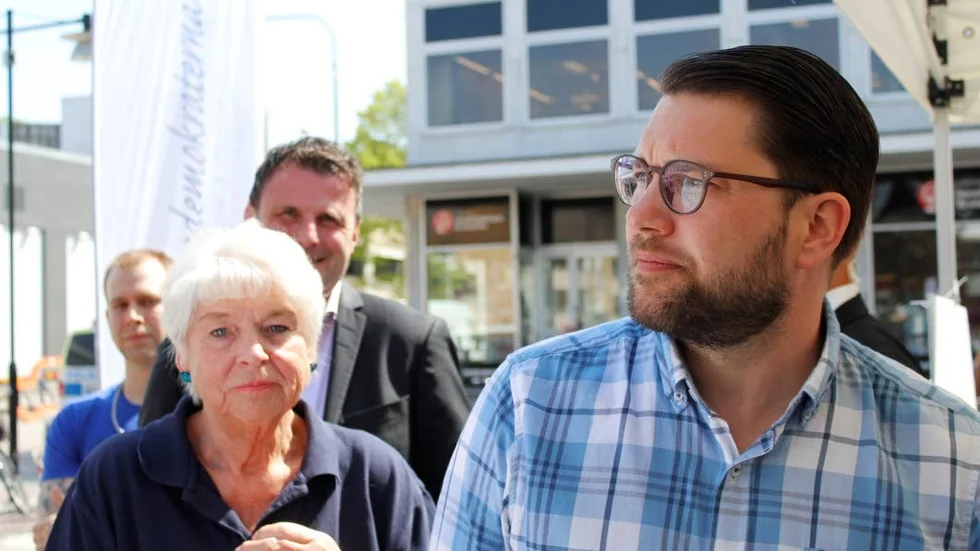 – Det allra viktigaste är att maktöverföringen får ett stopp och att vi börjar överföra makt tillbaka till medlemsländerna, säger Jimmie Åkesson (SD)