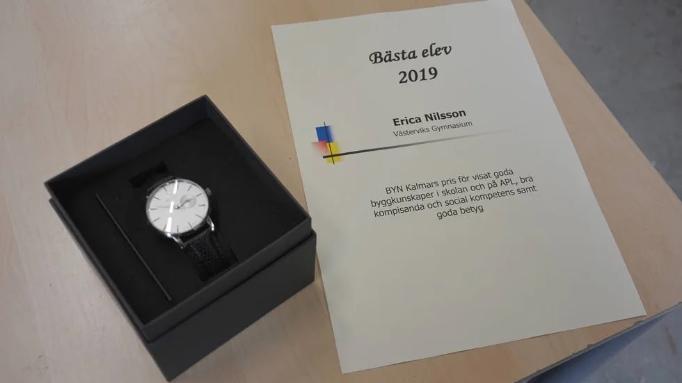 Både byggkunskaper och kompisanda prisas.
