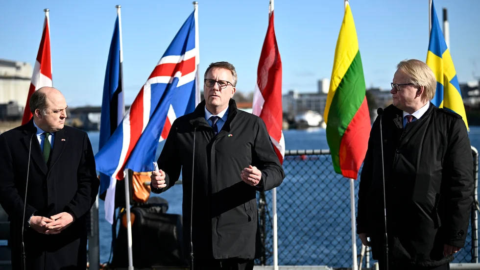 Storbritanniens försvarsminister Ben Wallace, Danmarks försvarsminister Morten Bødskov, och Sveriges försvarsminister Peter Hultqvist i samband med fredagens ministermöte i Köpenhamn.