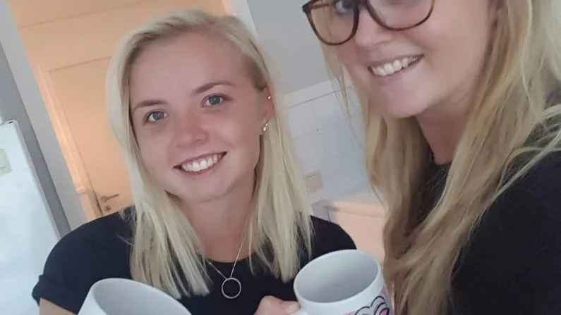 ”Livet är för kort för att gå och grunna på att man kanske vill göra något. Bara gör det istället.” Josefine Larsson och Amanda Lindström vill med projektet Alla kan något peppa människor att våga förverkliga sina drömmar.