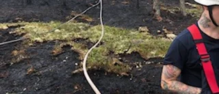 Kämpar mot bränderna i Dalarna