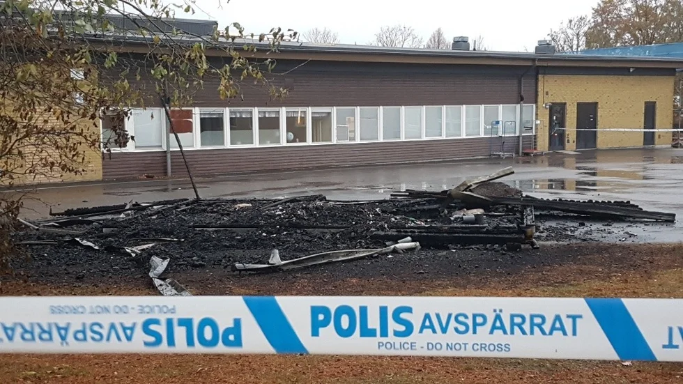 Så här såg det ut på skolgården på tisdagsmorgonen.