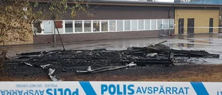 Anlagd brand på skolgård