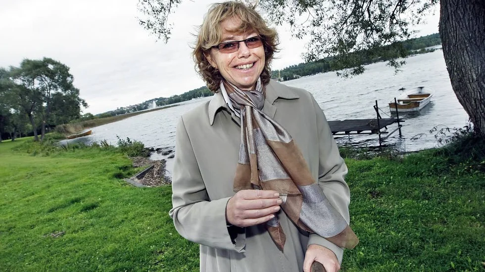 Eva Isaksson Ribers är värd en minnesplats vid Motalabron, tycker skribenten.