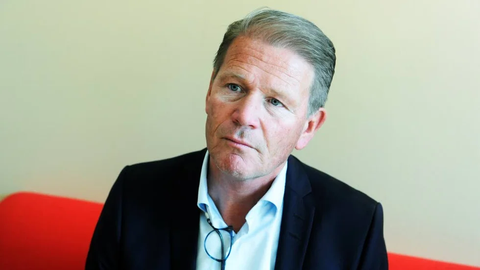 Harald Hjalmarsson (M) tror att ett nyföretagarcentrum skulle kunna vända den negativa trenden i kommunen.