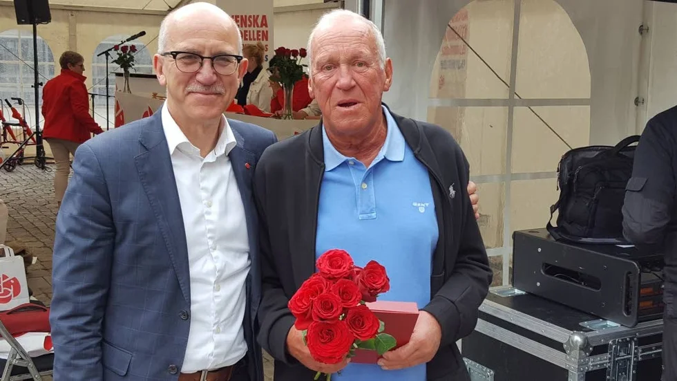 Anders Henriksson omvaldes som ordförande och Kjell Henriksson fick Tage Erlanders hedersmedalj.