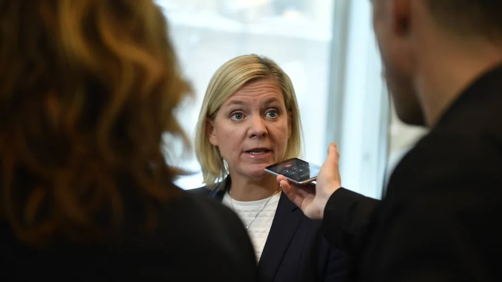 Magdalena Andersson (S). 50 miljarder är inte kaffepengar. Finansministern borde ta Riksrevionens kritik på stort allvar.