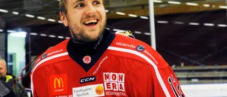 Han hyllas för 300:e matchen
