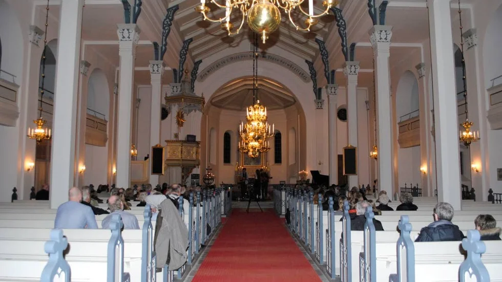 Fin stämning. Konserteni Edsbruks kyrka blir mysigt intim.