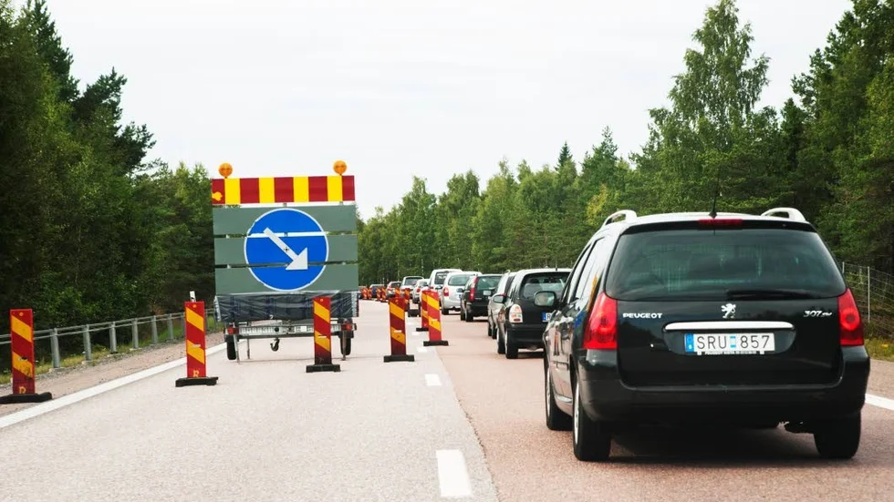 Väntan. Såhär kan det komma att se ut på sina ställen de närmaste veckorna.