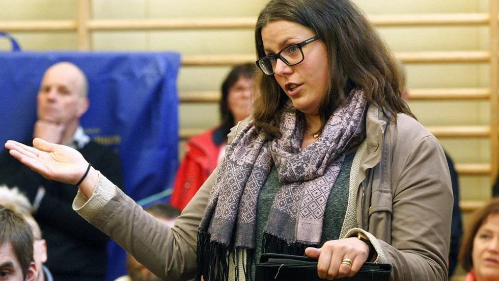 Angelica Gunnarsson vill att hennes barn ska få skolskjuts från bostaden, åtminstone vintertid. Kommunen har dock överklagat Förvaltningsrättens beslut och menar att skolskjuts inte kommer att ges. Foto: Roelof Stroetinga/Arkivfoto
