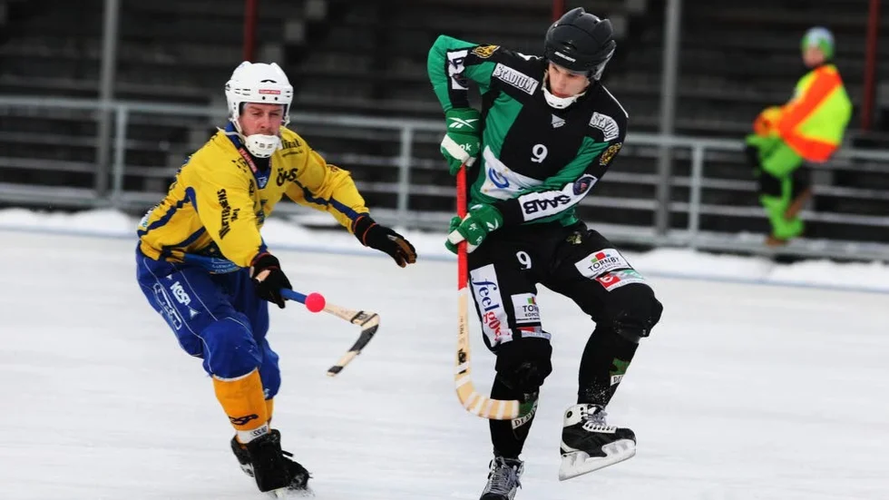 Oskar Hagström svarade för tre mål när Derby utan bekymmer vann derbyt mot Norrköpingslaget Borgia.