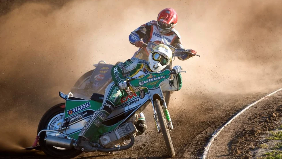Scott Nicholls, här i Hammarbydressen 2008, är klar för Piraterna.