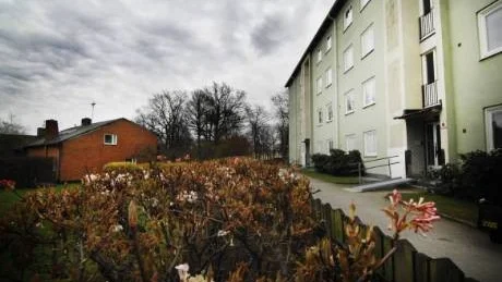 De boende i bostadsrättsföreningen Syrenen som är närmaste granne med det planerade kommunhuset överklagar till länsstyrelsen och vill att utbyggnaden sker åt andra hållet. Foto: Ellen Kindstrand