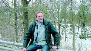 Ordförandearbetet upphört. Nu kan Donald Öfverberg blicka tillbaka på 17 verksamma år i Ankarsrums Samhällsförening. På förra veckans årsmöte i Logen avgick han som ordförande. FOTO. MARGARETA LJUNGBLAD
