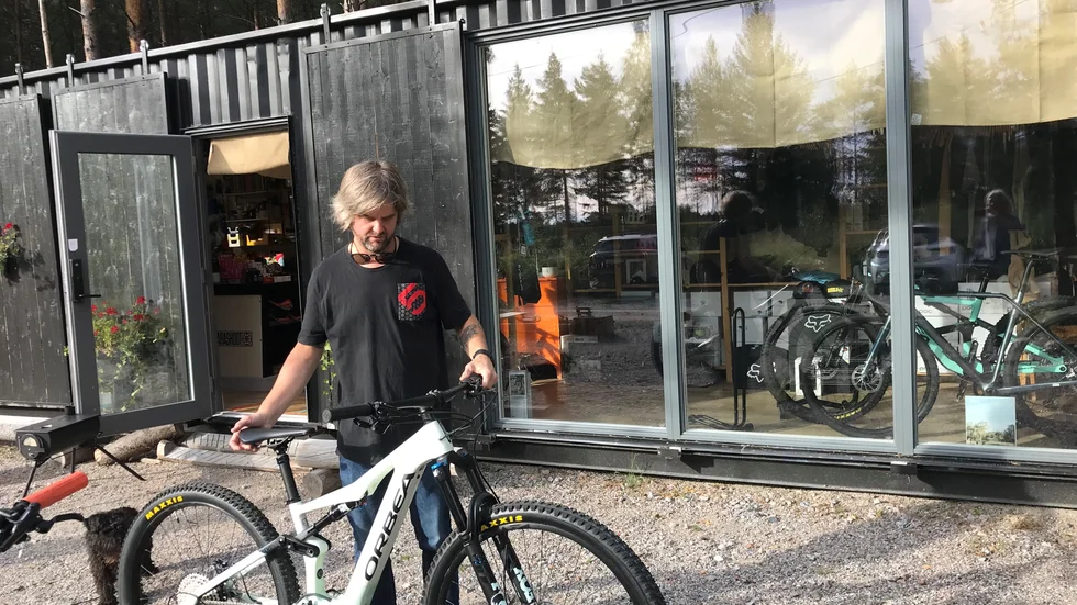"Det var ju min försäkring, min exit när jag inte orkar turnera längre," säger Oscar Söderlund.