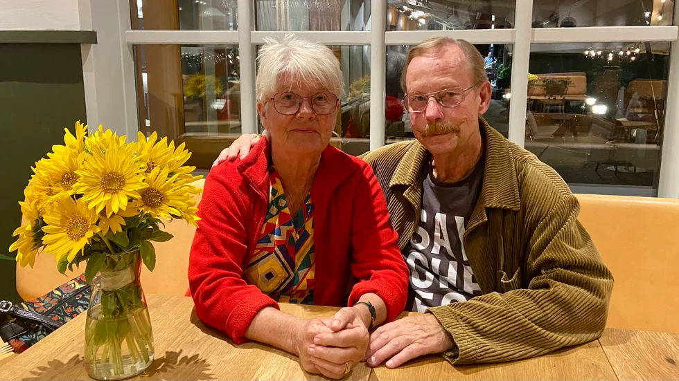 I slutet på juni kom Kay Pettersson på idén om Solrosfestivalen. Med hjälp av sin fru Eva Hallin och andra ideella krafter blev idén till verklighet åtta veckor senare, på Ukrainas frihetsdag den 24 augusti. Festivalen pågår under tre dagar. "Syftet är att stödja Ukraina", berättar de. 