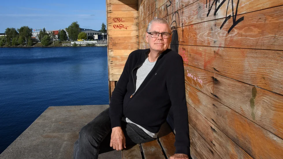 Dan Swärd, grundaren till Teater Scratch avrundar efter 40 år med en berättarföreställning och ett jubileum.
