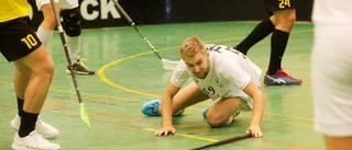 Svängigt när Lamadjuret föll i premiären