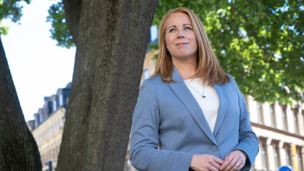 "Vad som tvingar Annie Lööf att avgå är inte riksdagsvalet utan den fullständiga genomklappningen ute i kommunerna", skriver ledarskribenten.