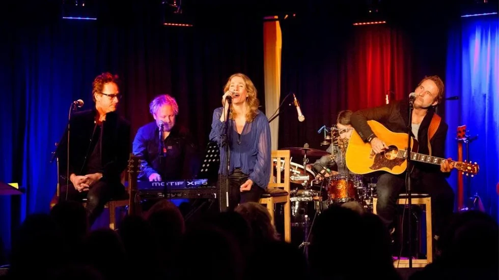De gillar varandra och gillar att sjunga tillsammans, Uno Svenningsson, Irma Schultz-Keller och Patrik Isaksson.
Foto: Anders Steiner