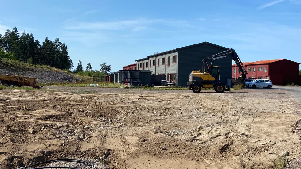 "Det går någorlunda bra. Vi har färdigställt den första etappen. Sedan har vi ytterligare etapper som ligger framåt i tiden. Men de dröjer lite tills att marknaden har vaknat till liv igen", säger Andreas Ask, projektpartner på FB Bostad. På Kartgränd i Vimmerby planeras det totalt ett 40-tal bostäder.