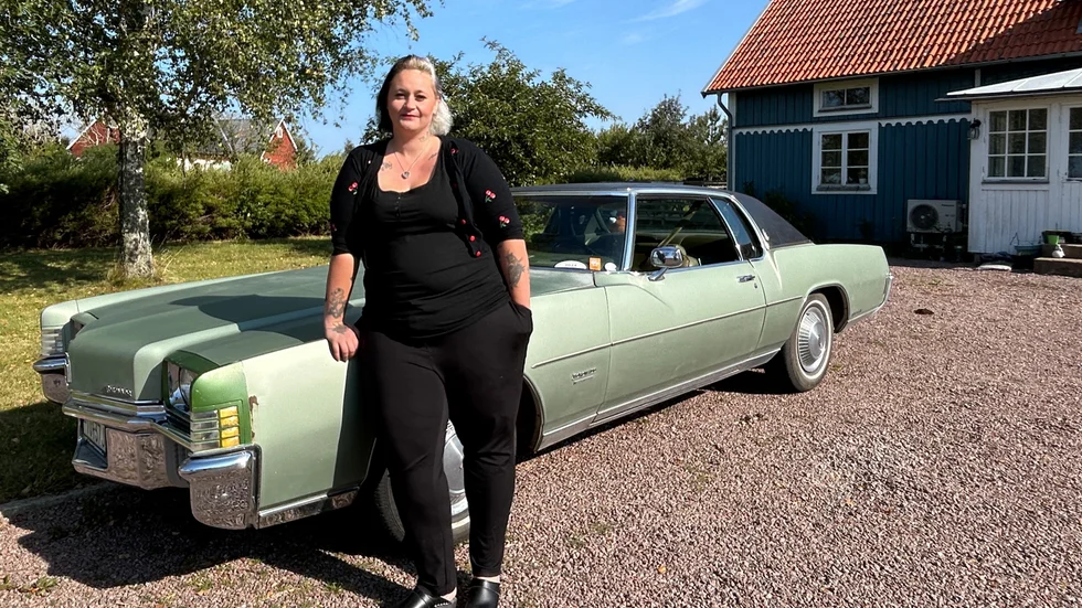 För 30-åriga Emma Rehnvall, från Broby utanför Ödeshög, var det självklart att skaffa en raggarbil när hon fått sitt körkort. 
