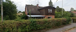 131 kvadratmeter stor villa från 1919 i Mjölby får nya ägare