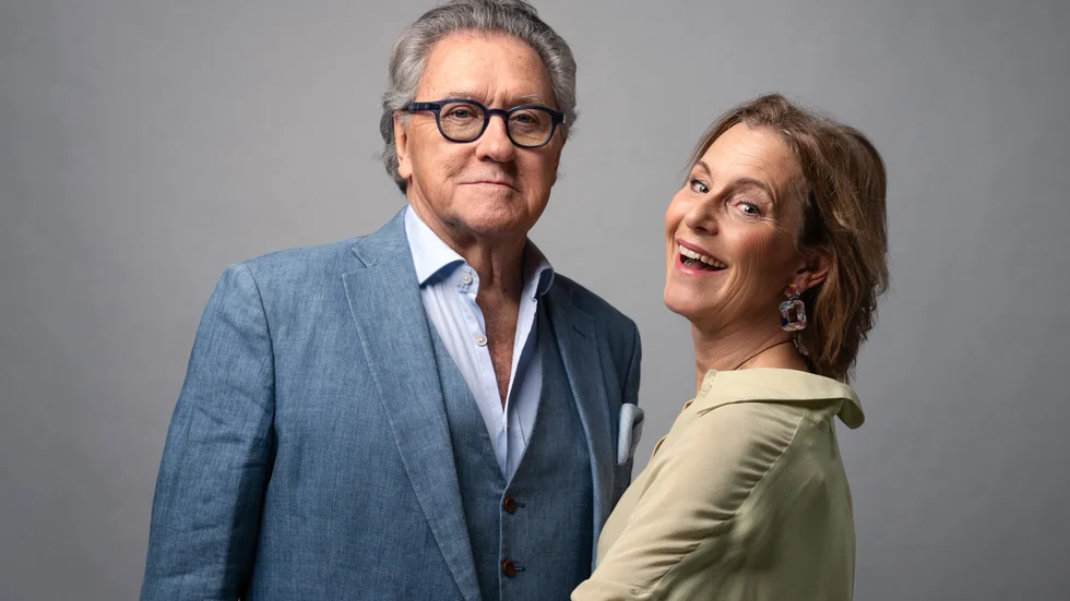 Artisterna Tommy Körberg och Helen Sjöholm kommer nästa sommar till Vadstena under en gemensam turné. Enligt ett pressmeddelande är detta artisternas första gemensamma turné som fokuserar på deras egna låtval och berättelser.