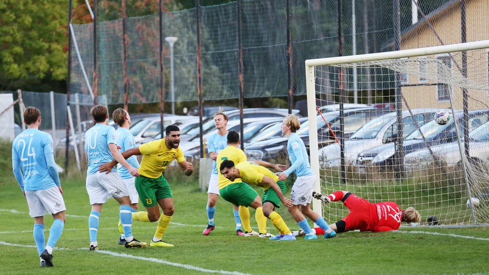 Jubel i Rågsved, besvikelse i IFK Visby.