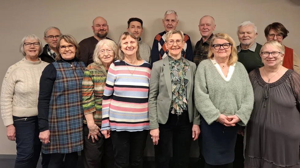 Främre raden: Berit Lundgren, Eila Stenvall, Ingrid Isaksson, Anne Bjernhagen, Helén Lindbäck, Sylvia Åberg, Helena Burvall. Bakre raden: Björn Lundgren, Daniel Bylund, Lars Gyllenhaal, Gösta Lindbäck, Per Christoffersson, Olof Hammarbäck och Gun-Marie Hammarbäck.