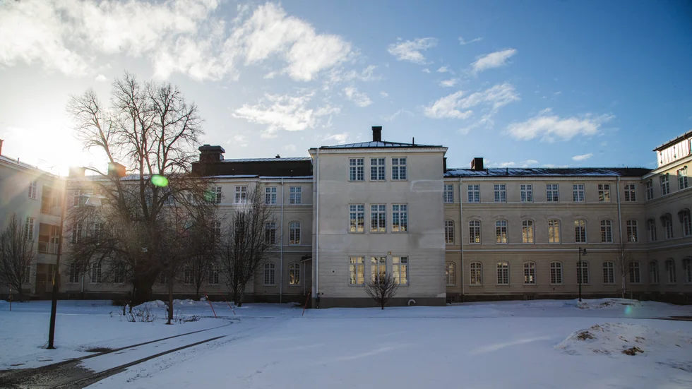 Piteå hospital och asyl, senare Furunäsets mentalsjukhus, är en mytomspunnen plats för många Piteåbor. Men vad pågick egentligen här under 100 år? Det ger en ny artikelserie svar på.