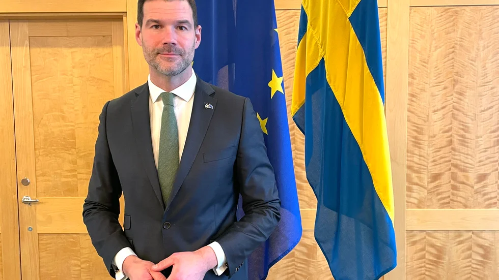Migrationsminister Johan Forssell (M) har fortfarande oklarheter att klara ut.