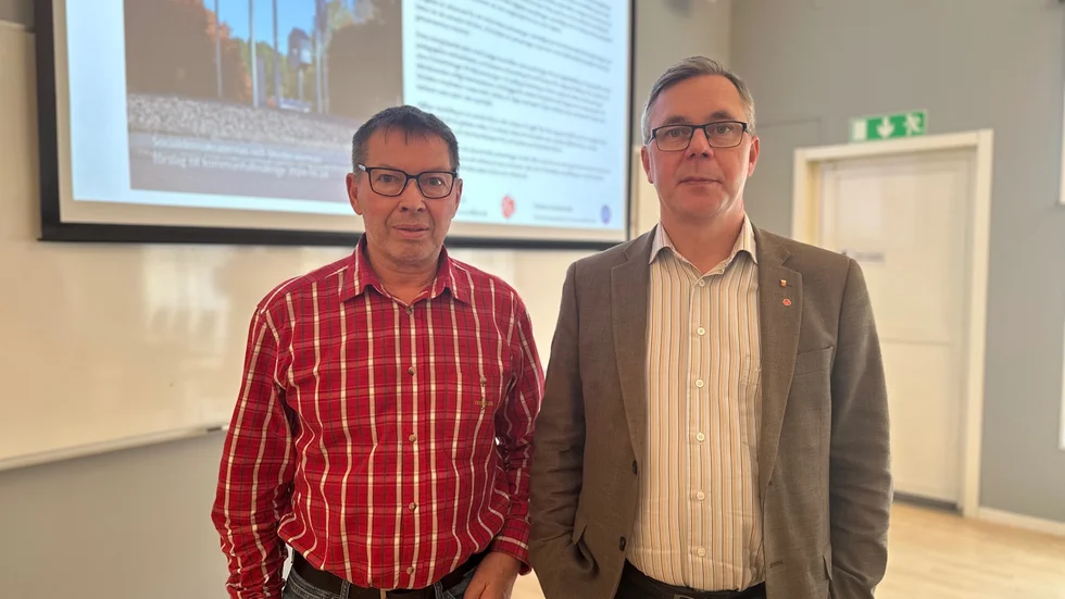 Christer Sundqvist (M), kommunstyrelsens vice ordförande och Johan Söderberg (S), kommunstyrelsens ordförande presenterade sin budget med rubriken "En ljusare syn på framtiden".