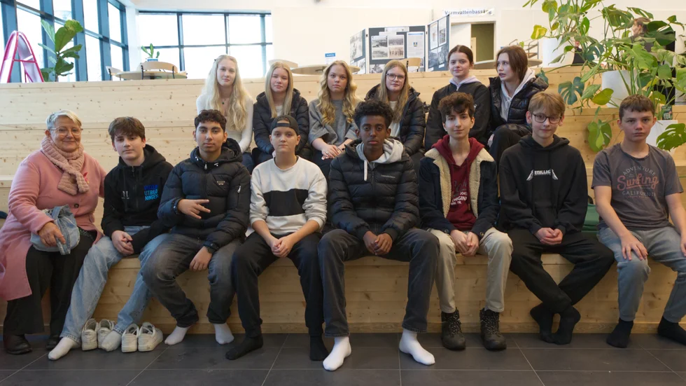 Klass 8B tycker inte att Emin ska skickas tillbaka.