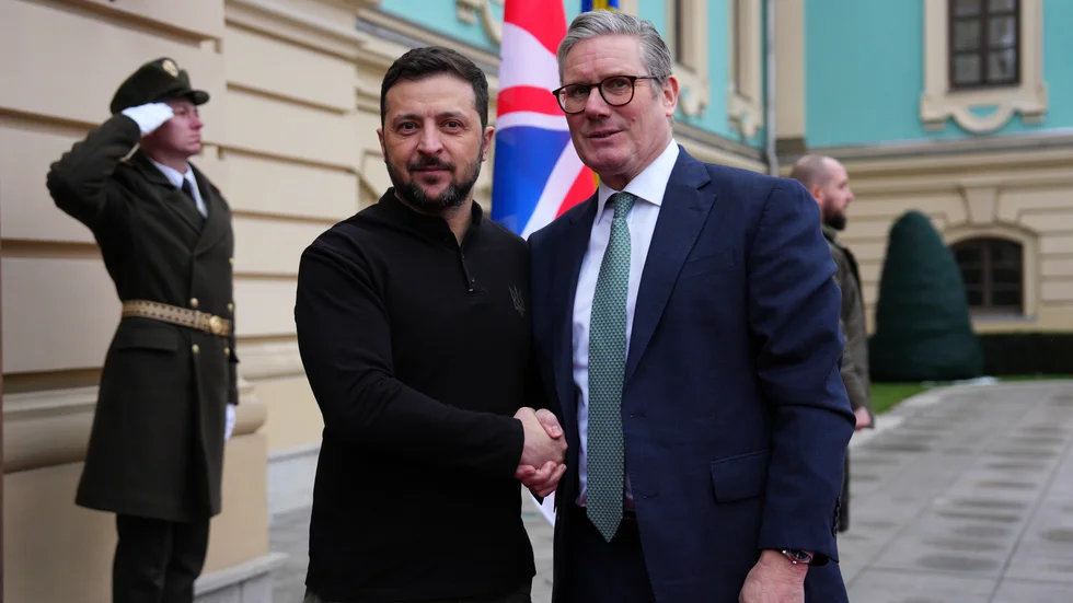 Ukrainas president Volodymyr Zelenskyj och Storbritanniens premiärminister Keir Starmer i Kiev.