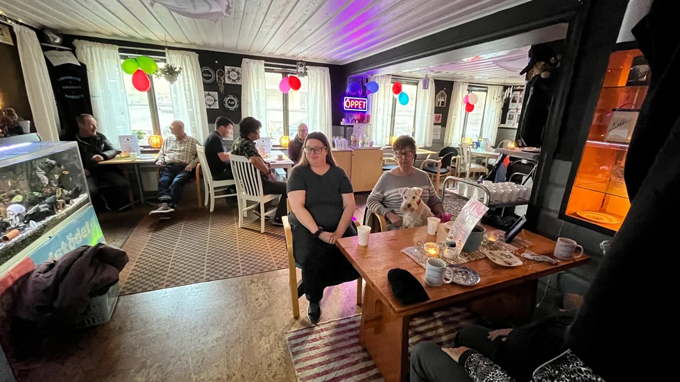 Under firandet bjöds det på cider och tårta för besökarna.