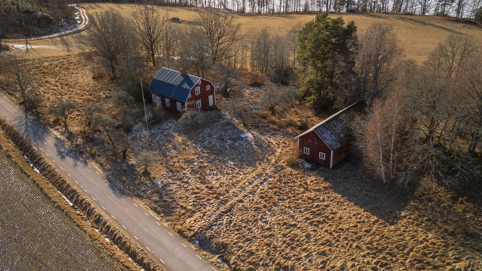 Solhem Spånga, mellan Hummelstad och Nyhult. I bildens överkant skymtar sjön Kogaren.