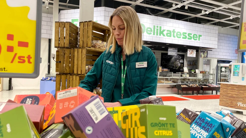 Butikschef Helena Johansson upplever att antalet ringa stölder bland unga ökat och att vissa uppvisar en attityd när de ertappas.