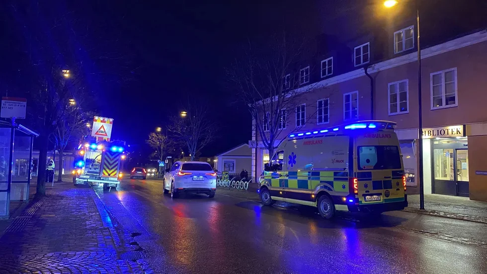 Såväl räddningstjänst som polis och ambulans var på plats.