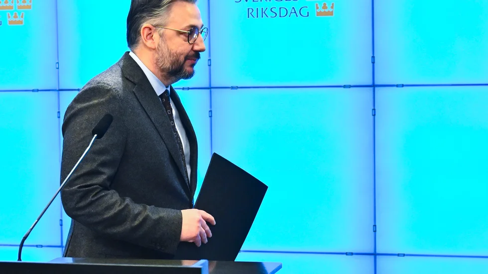 Centerns partiledare Muharrem Demirok efter pressträffen den 24 februari, där han meddelade att han avgår.