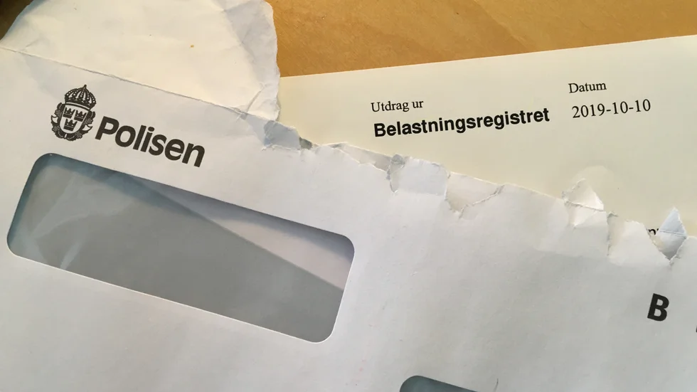 Kommunen kommer att införa registerutdrag ur belastningsregistret för alla som söker jobb inom vård och omsorg. Men det ska vara frivilligt att lämna utdraget.
