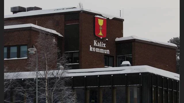 Huvudskyddsombuden beskriver att situationen skapar risker för arbetstagarnas sociala arbetsmiljö och hälsa i form av ökad stress och oro som orsakar symtom som huvudvärk, magont och sömnsvårigheter.