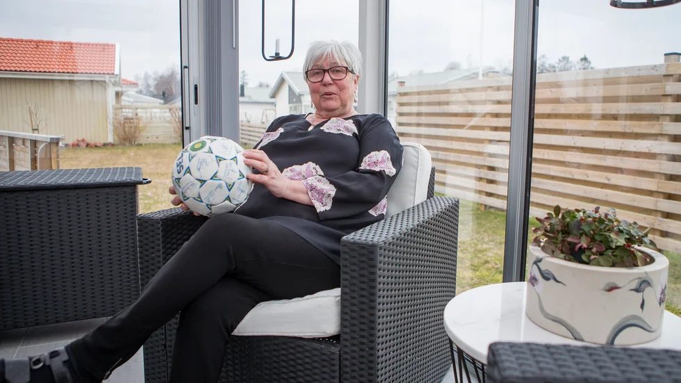Yvonne Persson Lindén var en av pionjärerna som såg till att IFK blev först i Motala med att ha ett damlag i fotboll. En period i hennes liv som gett henne många goda minnen. 
