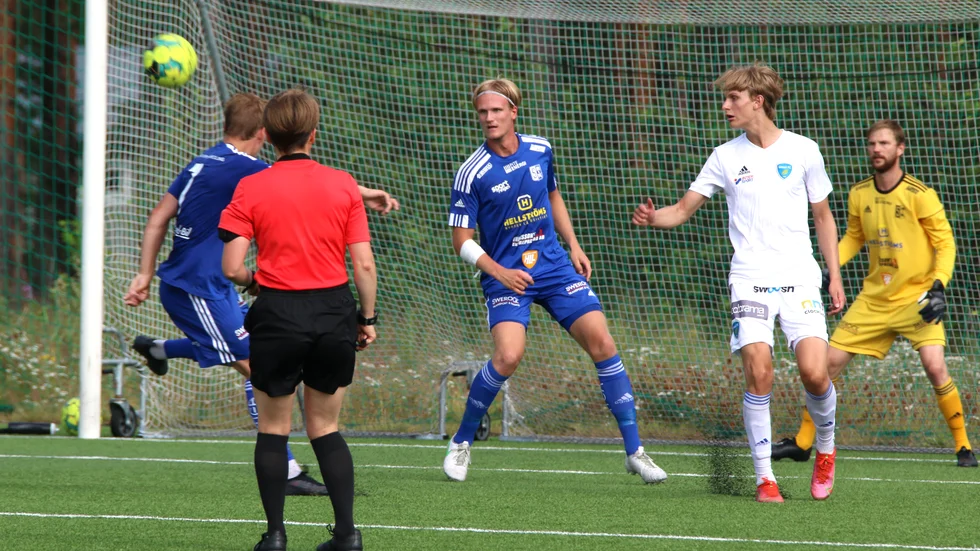 Myckle IK-produkten Lukas Eriksson stannar i Storfors AIK även över säsongen 2023.