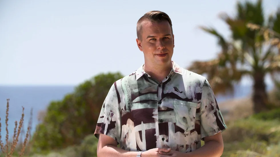 "Det finns inget par som är duktigt på att kommunicera i grunden. Det är något som man måste lära sig hela tiden, säger programledaren Farao Groth. Pressbild.